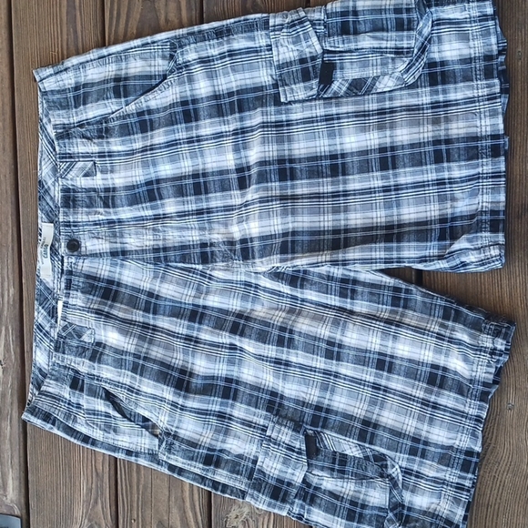 Wrangler Jeans Co men's cargo shorts size 38 - Picture 1 of 8